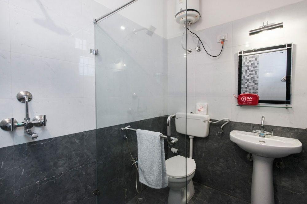 Citrus Hotel Bhiwadi Esterno foto